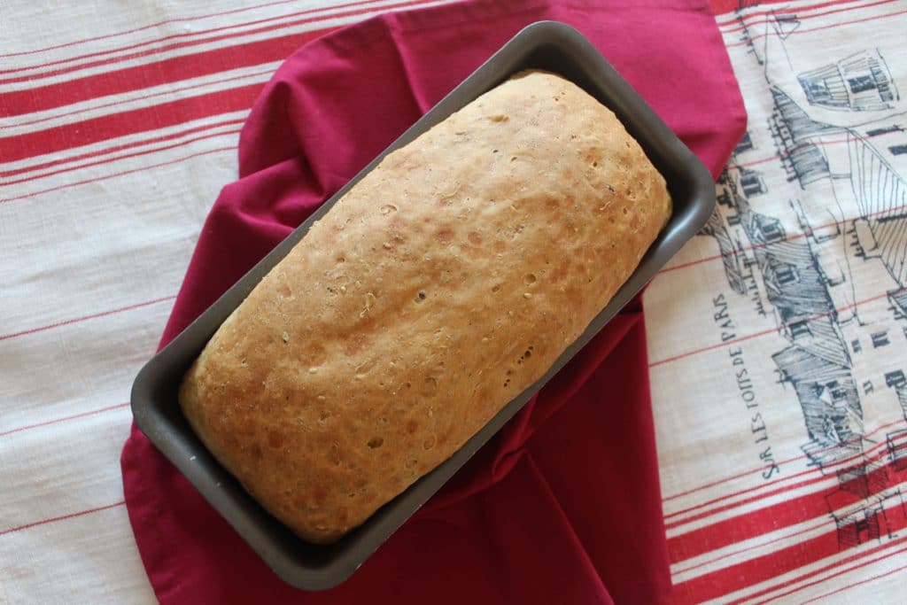 Pane in cassetta fatto in casa, ricetta base con strutto